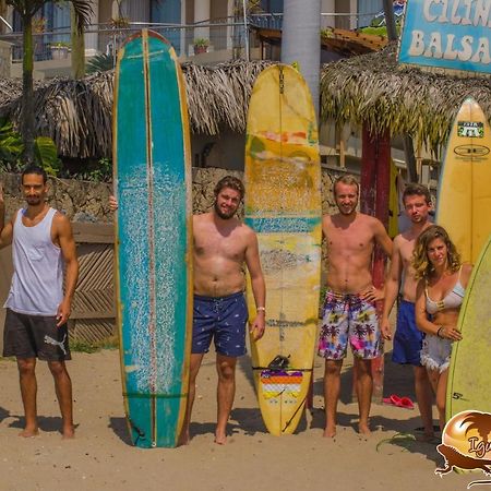 Hostel Iguana Beach House Montañita Zewnętrze zdjęcie