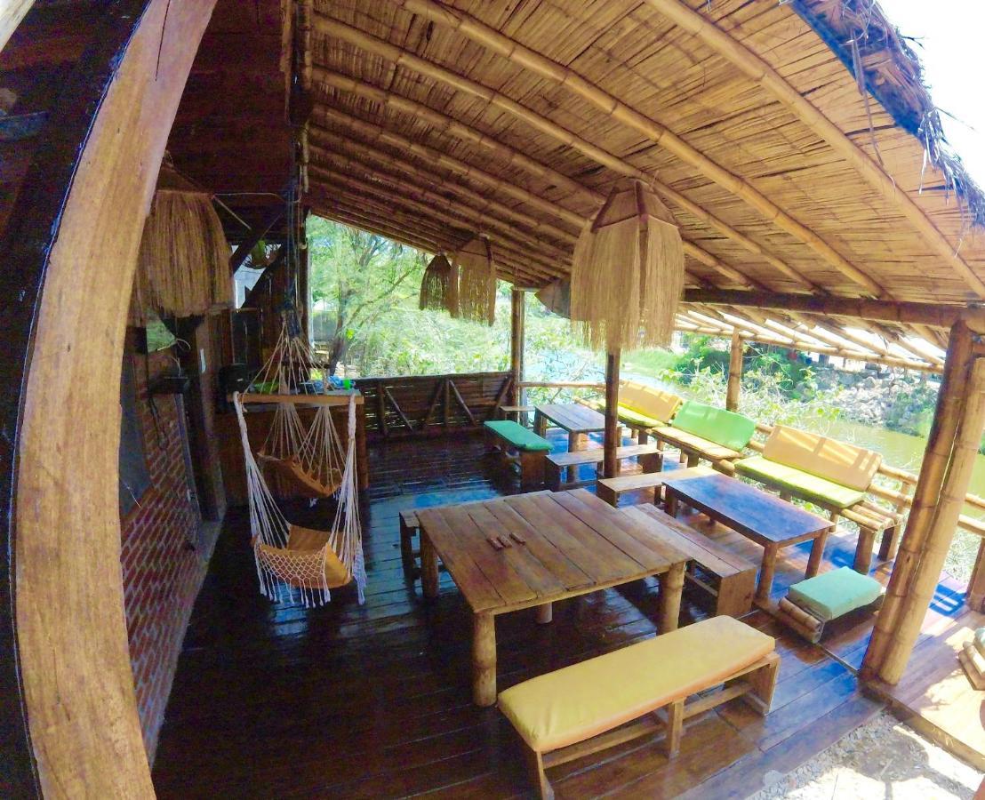 Hostel Iguana Beach House Montañita Zewnętrze zdjęcie