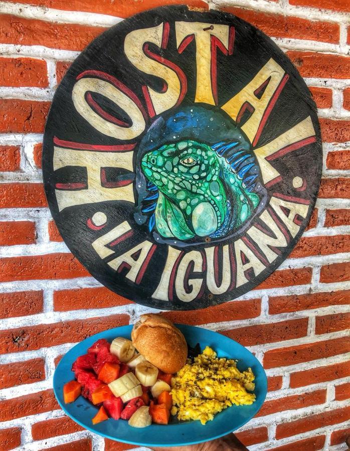 Hostel Iguana Beach House Montañita Zewnętrze zdjęcie