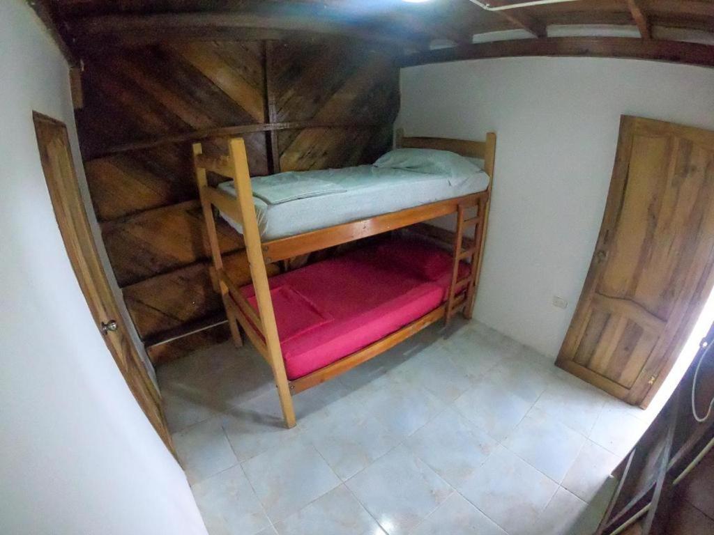 Hostel Iguana Beach House Montañita Zewnętrze zdjęcie