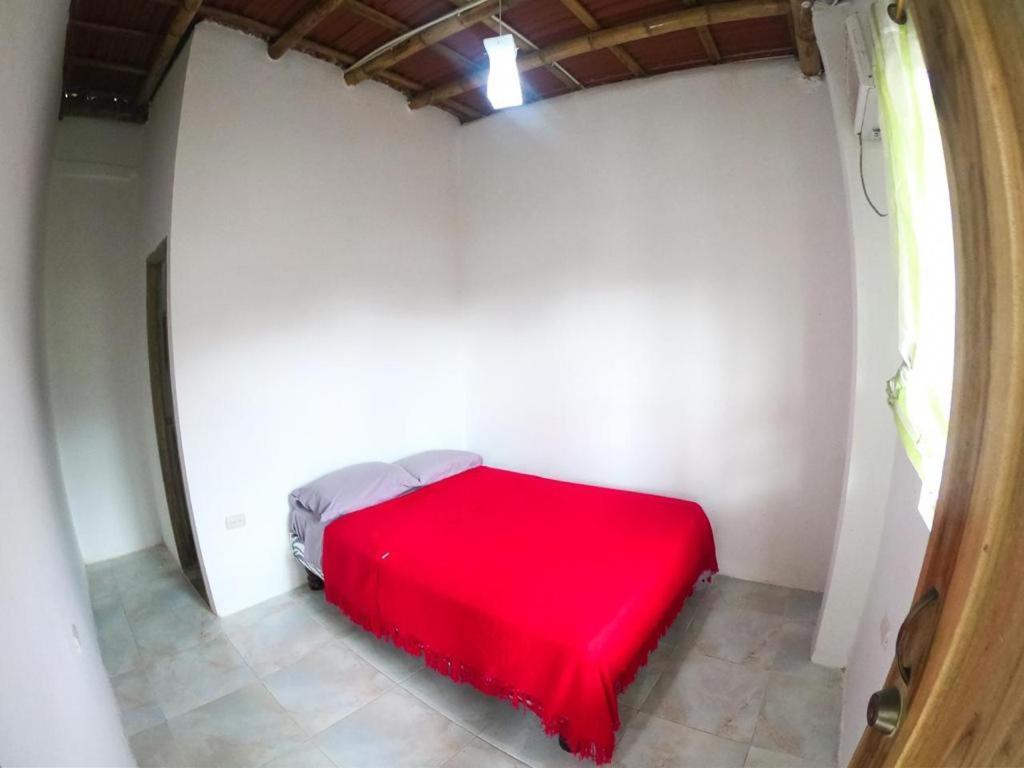 Hostel Iguana Beach House Montañita Zewnętrze zdjęcie